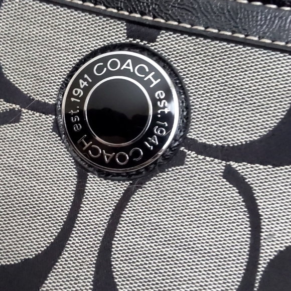 Coach Handbag - Picture 2 of 7